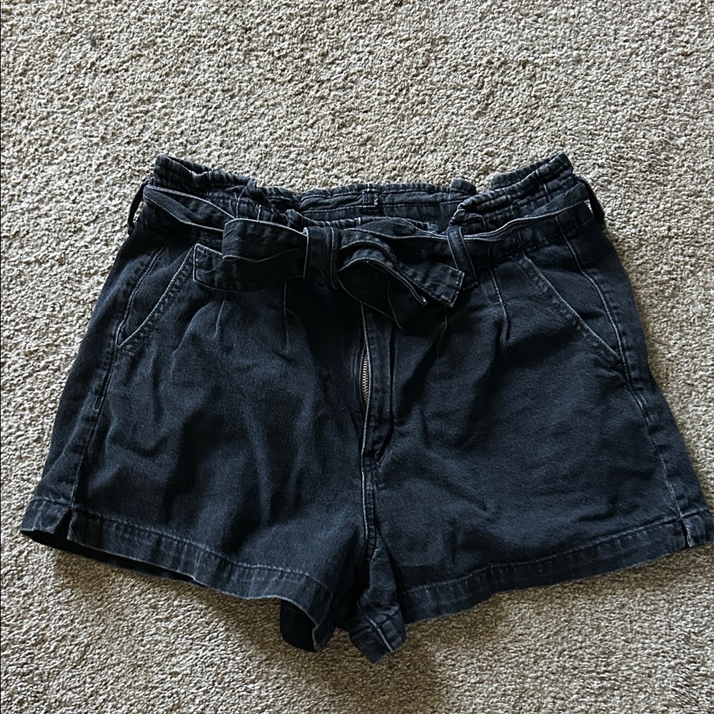 American Eagle Paperbag Black Shorts